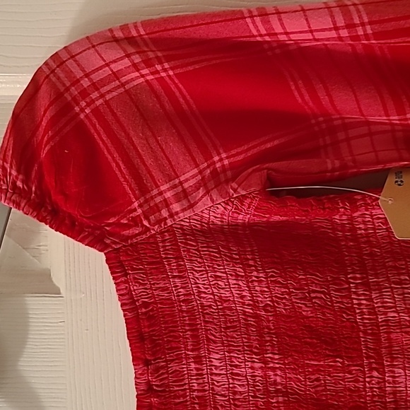 THEREABOUTS GIRLS "SIZZLE" PINK PLAID TOP WITH BEAUTIFUL SMOCKING SIZE SMALL 7/8 - Picture 3 of 8